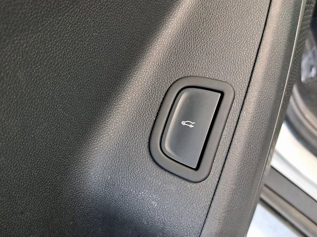 2025 Chevrolet Traverse LT - Photo 22