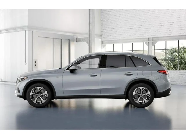 Used 2026 Silver Mercedes-Benz GLC 350e image 36