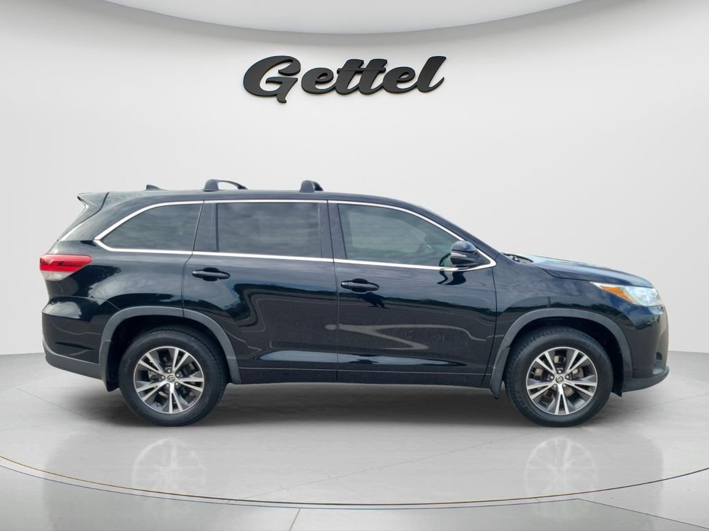 Used 2017 Black Toyota LE Plus image 4