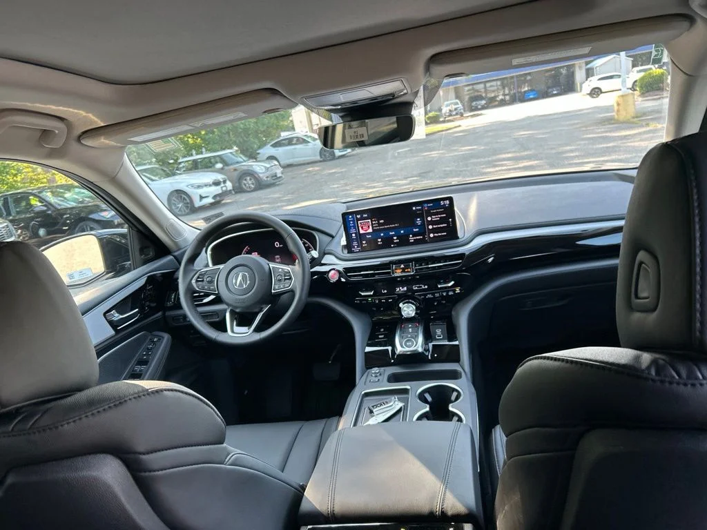 New 2026 Majestic Black Pearl Acura Base image 32