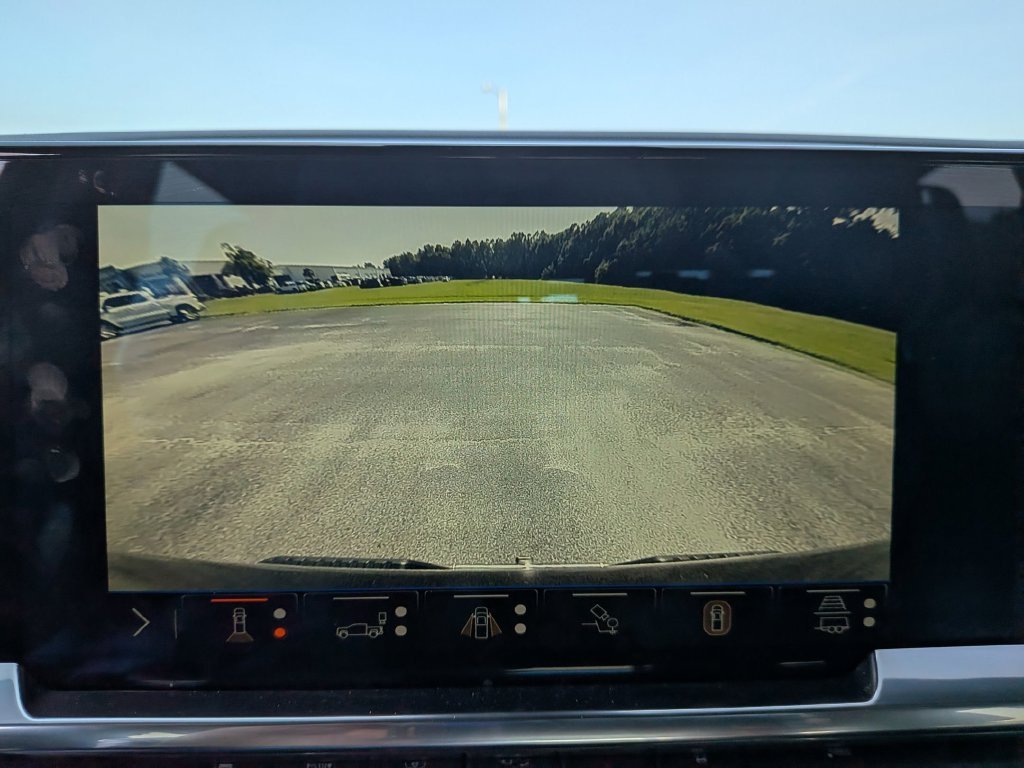2024 Chevrolet Silverado 1500 LTZ - Photo 25