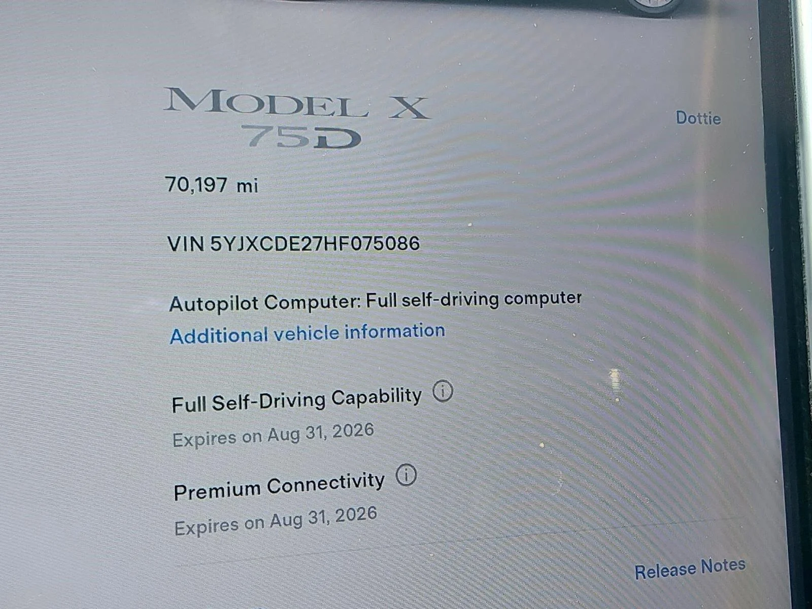 Used 2017  Tesla 90D image 26