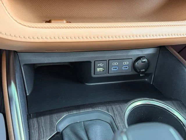 Used 2022 Red Toyota Platinum image 21