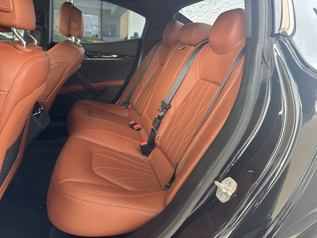 Used 2023 Nero Ribelle Metallic Maserati Modena Q4 image 17