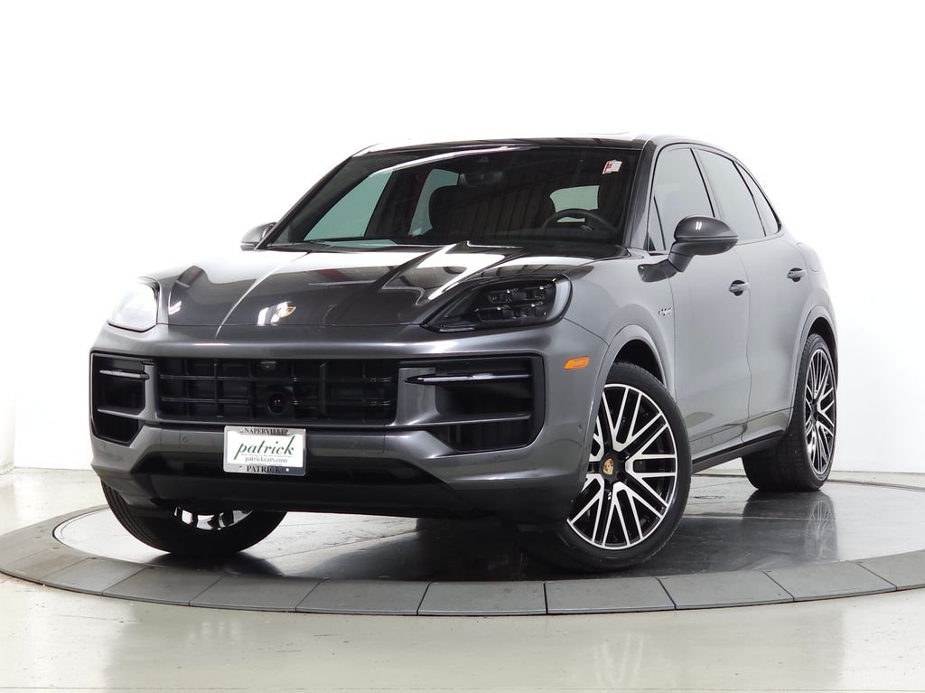 Used 2025  Porsche Base image 1