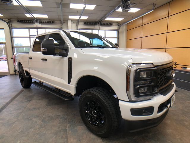 2026 Ford F-250 XL 4x4 Crew Cab 6-3/4' Box's photo