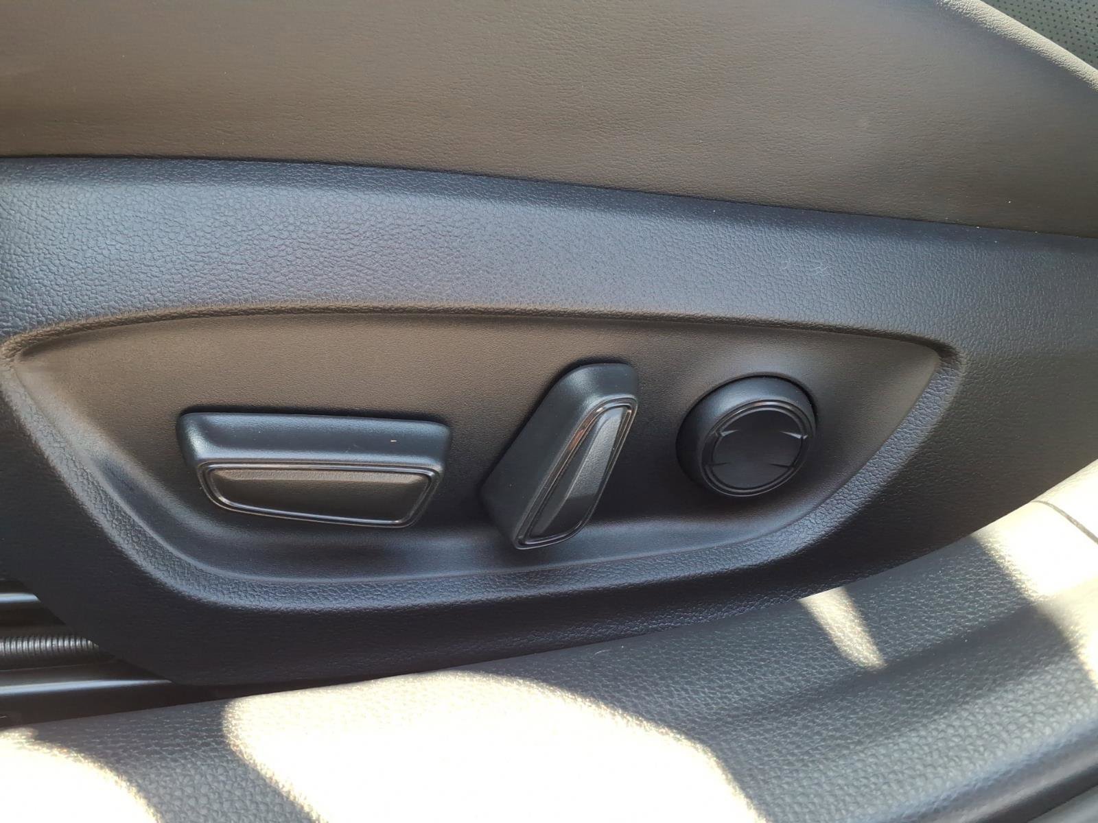 Used 2023 Wind Chill Pearl Toyota XSE image 17