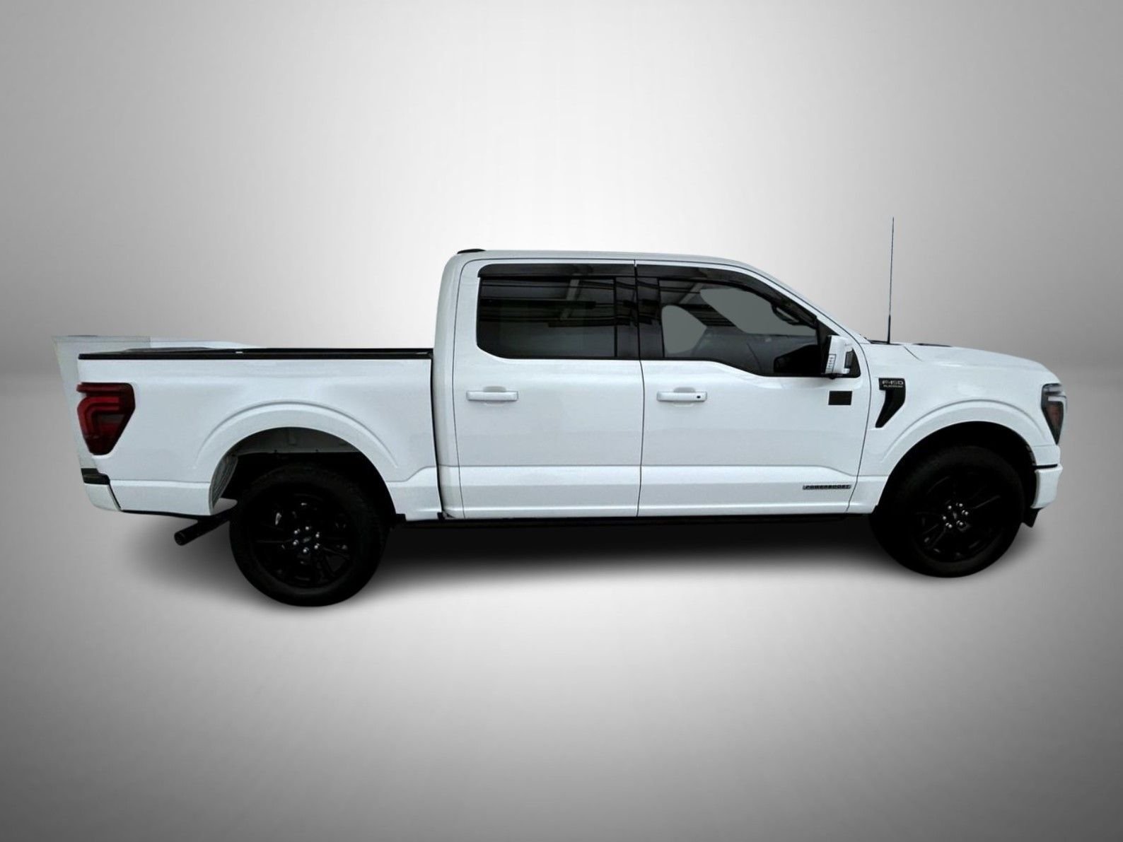 Used 2025 White Ford Platinum image 4