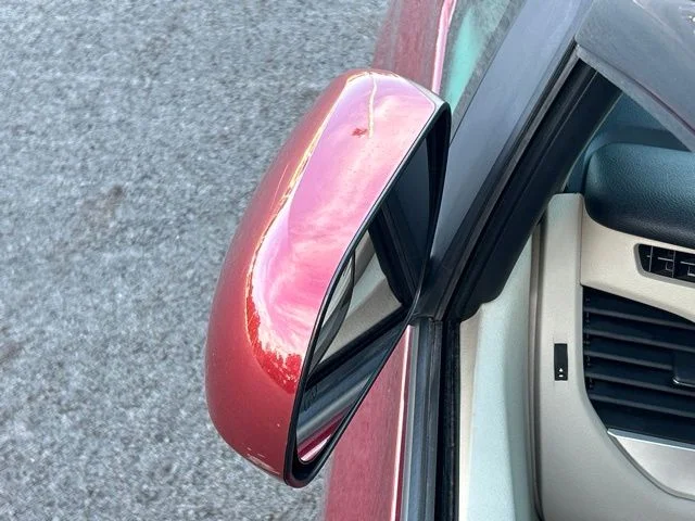 Used 2015 Red Toyota LE image 14