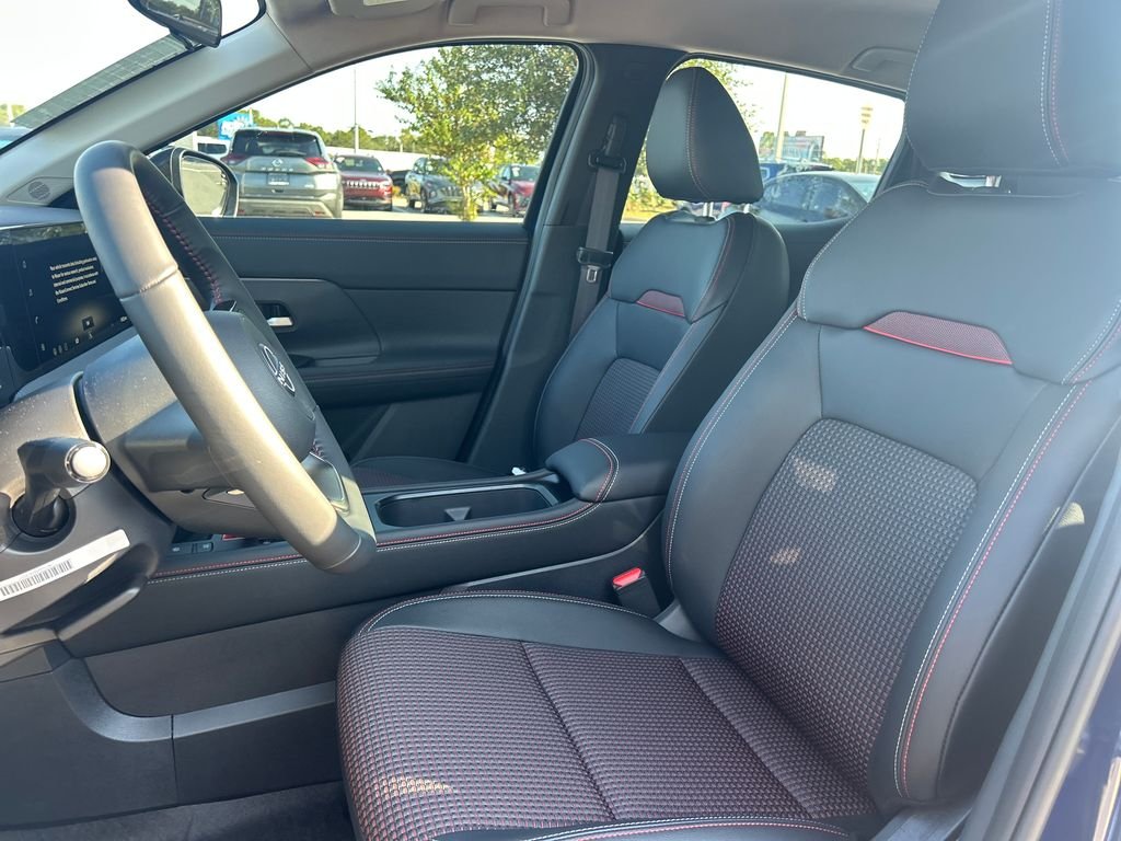 New 2026 Nissan Kicks SR 4D Sport Utility