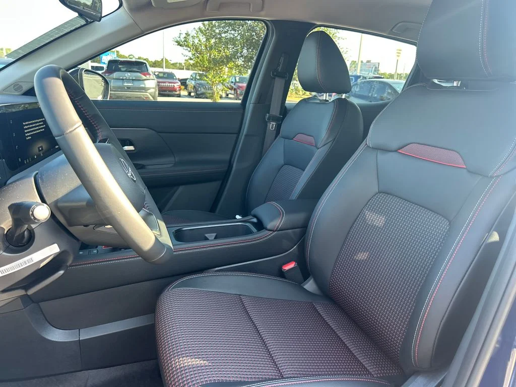 2026 Nissan KICKS SR - Photo 16