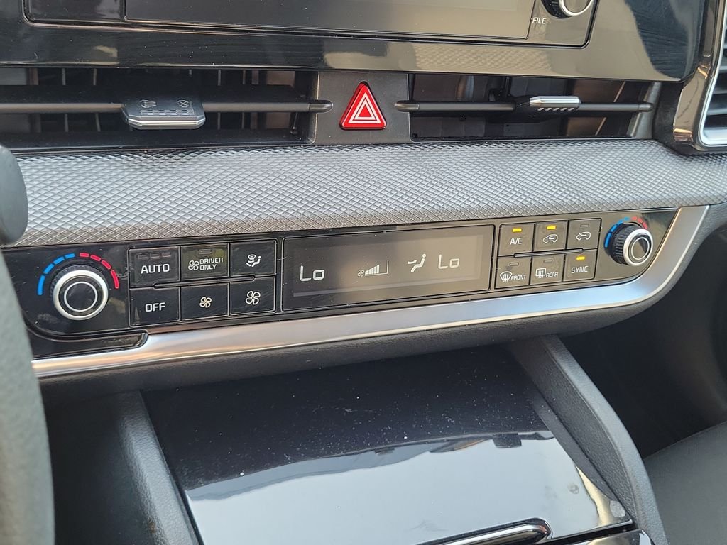 Used 2023 Fusion Black Kia LX image 33