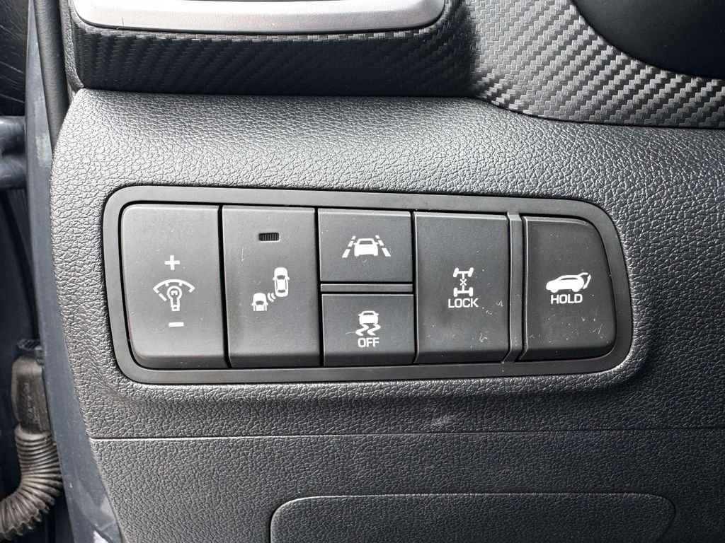 Used 2020 Blue Hyundai Sport image 19
