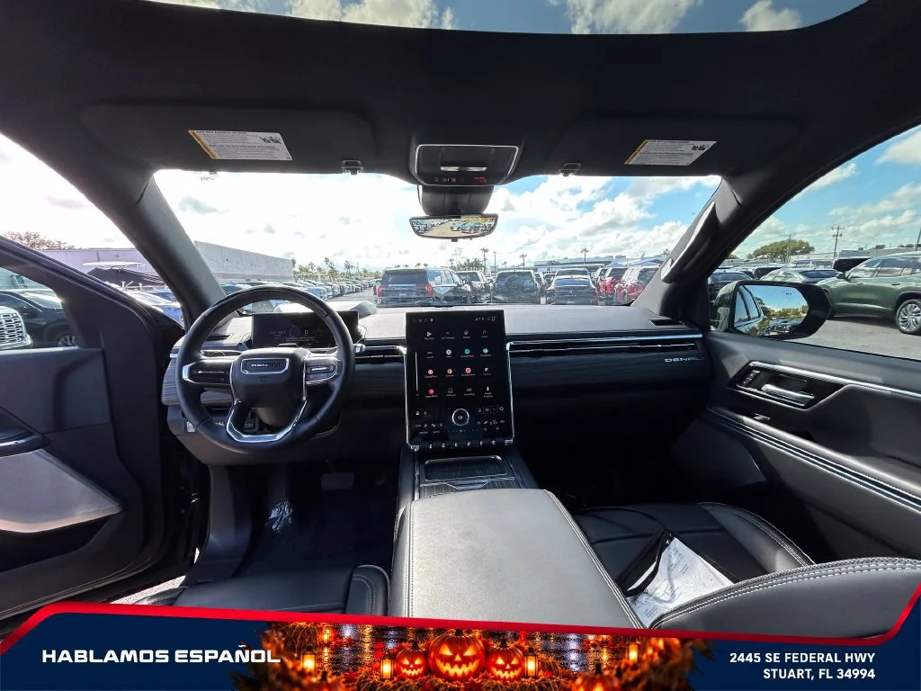 Used 2025 Onyx Black GMC Extended Range Denali image 32
