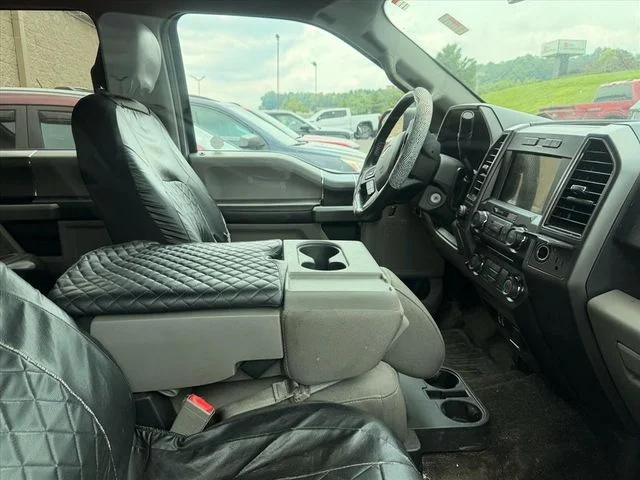 Used 2018 Silver Ford XLT image 11