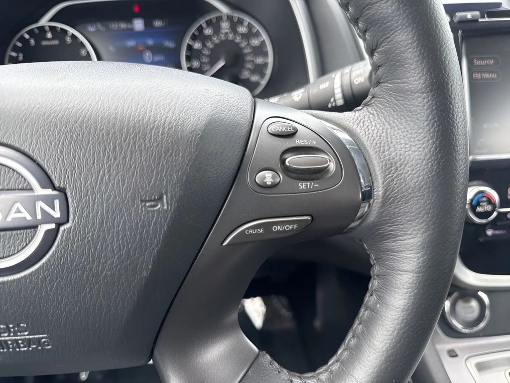 Used 2024 White Nissan SL image 18