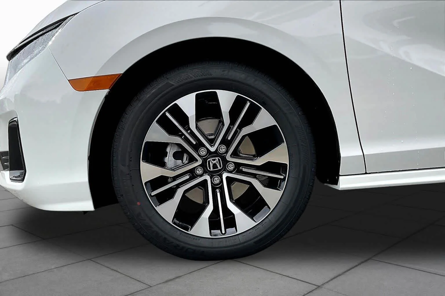 New 2027 Platinum White Pearl Honda Elite image 11