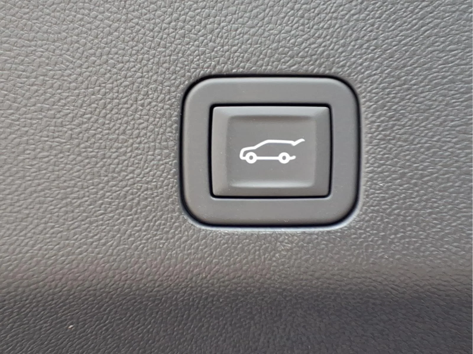 New 2027 Sterling Gray Metallic Chevrolet Premier image 10
