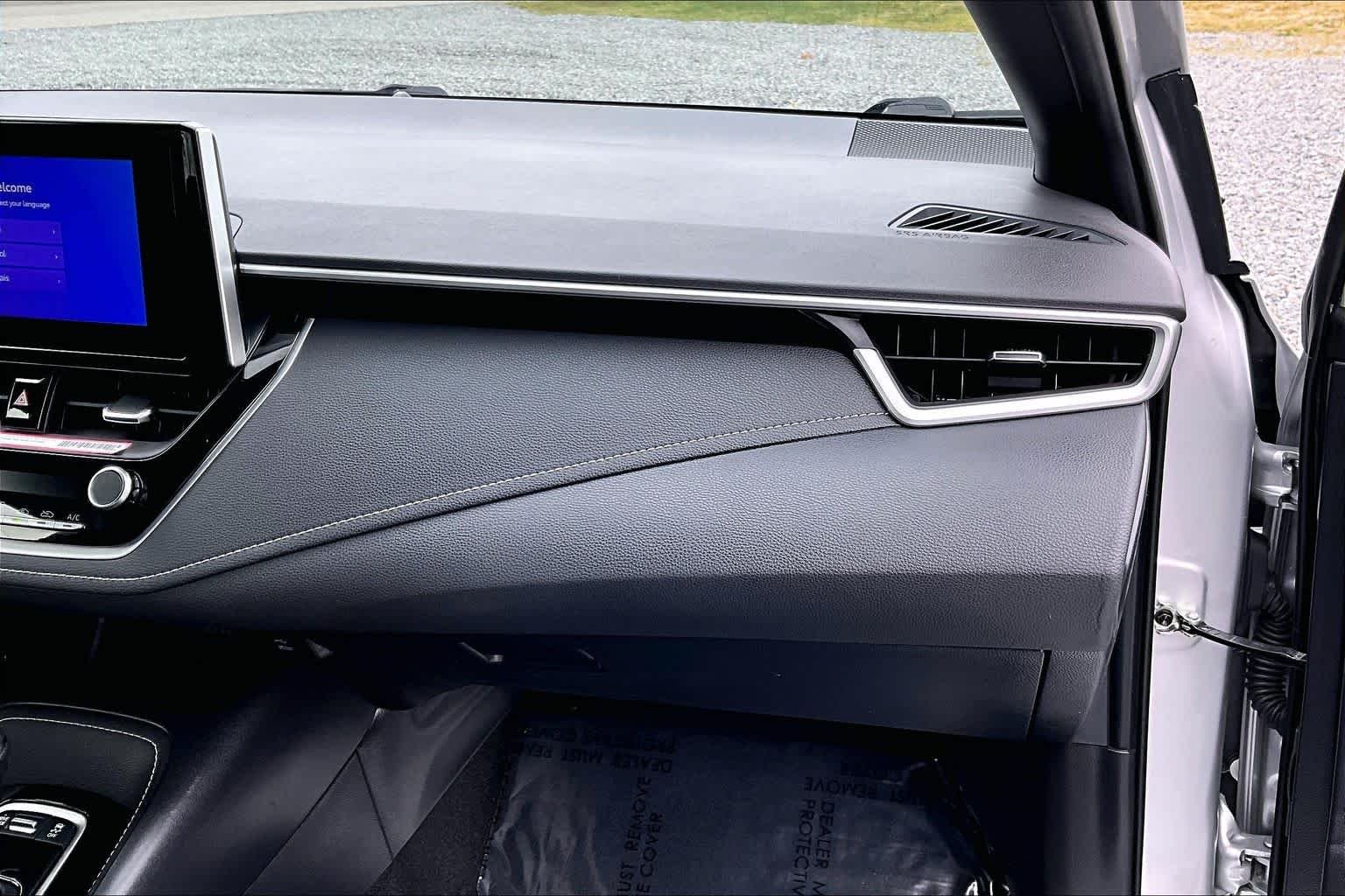 Used 2025 Classic Silver Metallic Toyota SE image 19