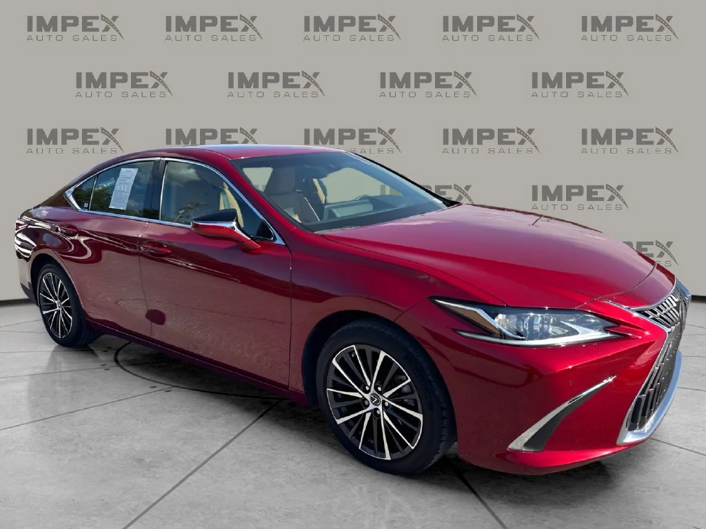 Used 2022 Red Lexus 300h image 7