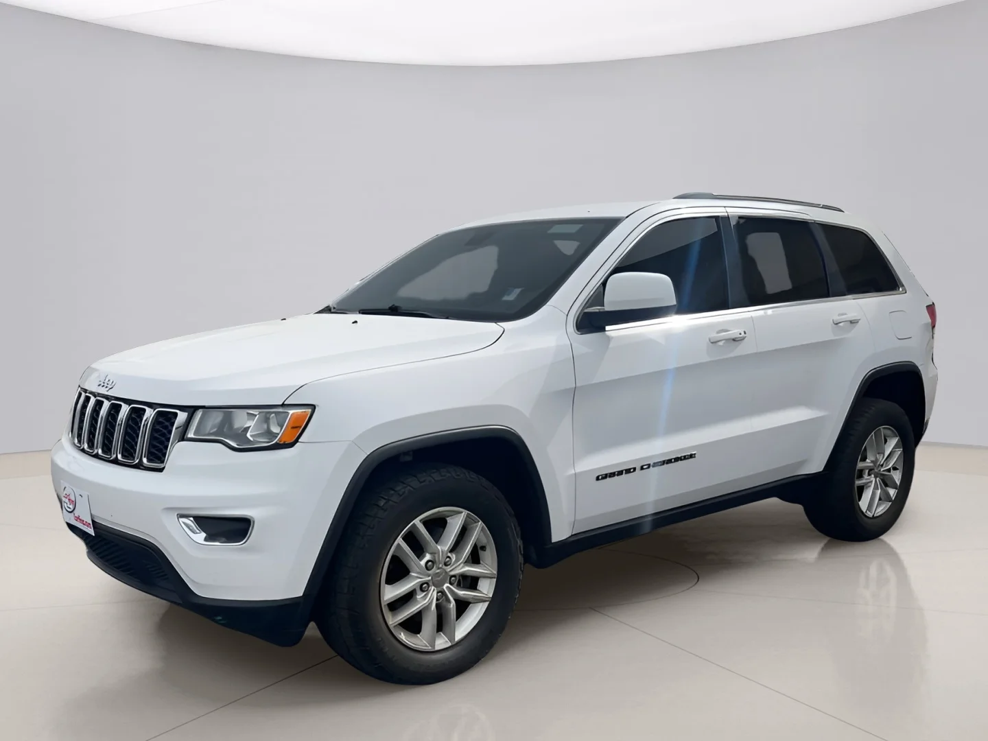 Used 2017 White Jeep LAREDO image 4