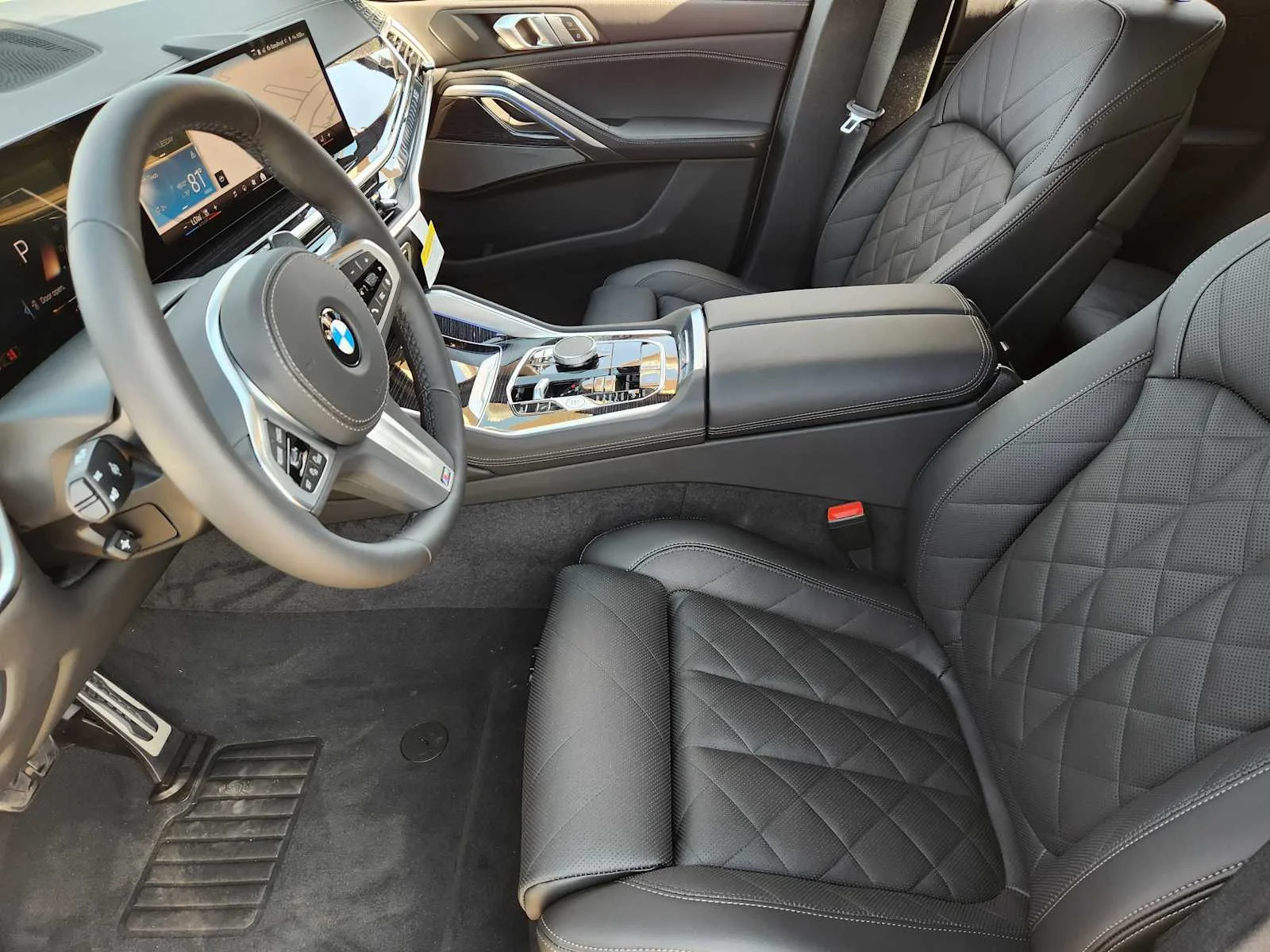 New 2027 Brooklyn Grey Metallic BMW xDrive40i image 4