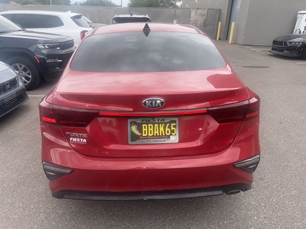 Used 2021 Red Kia LXS image 6