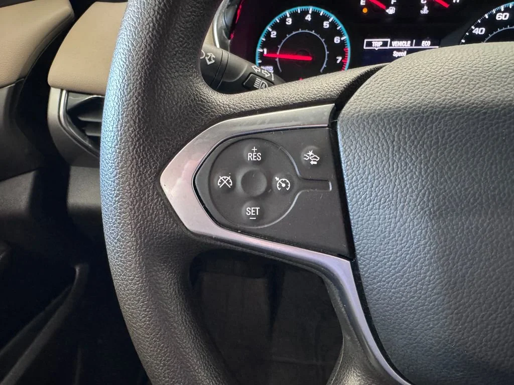 2023 Chevrolet Traverse LS - Photo 15