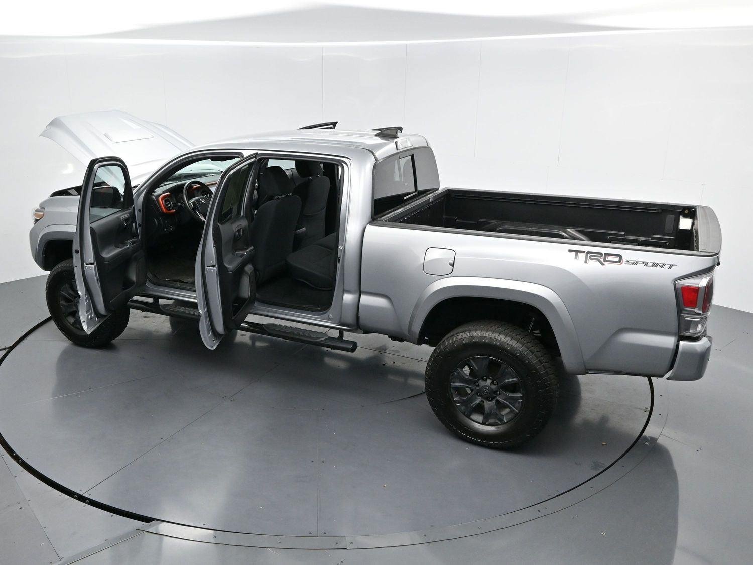 Used 2020 Silver Sky Metallic Toyota SR5 image 36