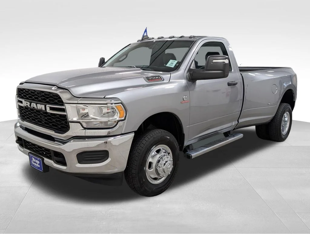 Certified Used 2024 Billet Silver Metallic Clearcoat Ram Tradesman image 14