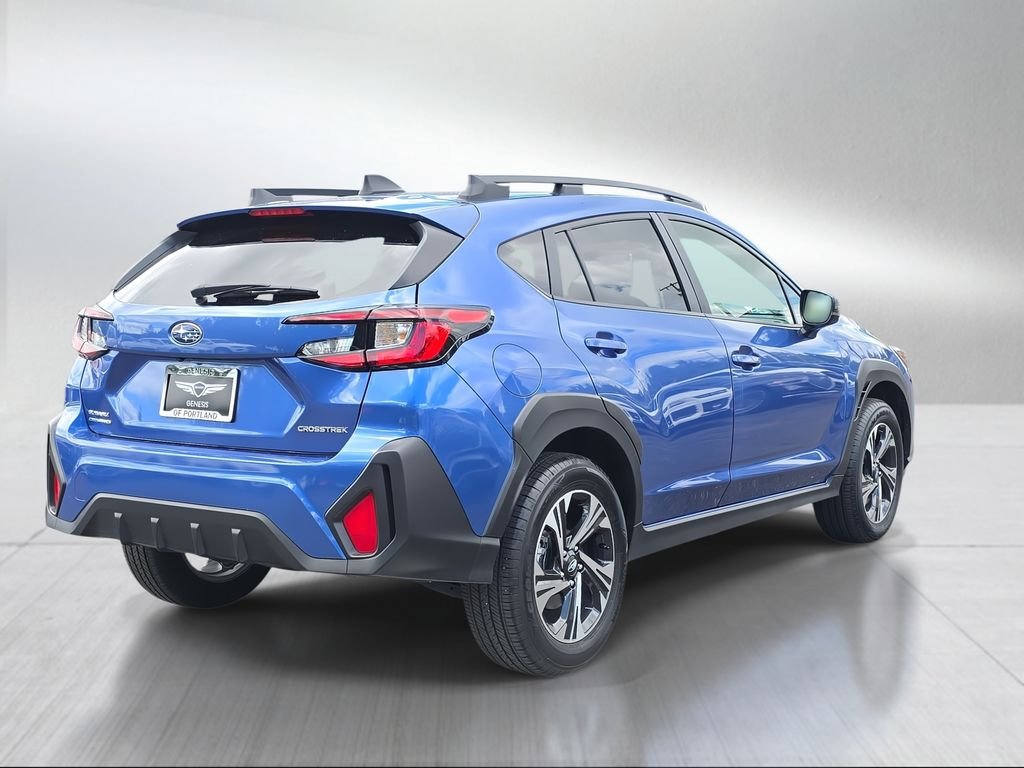 Used 2025 Daybreak Blue Pearl Subaru Premium image 3