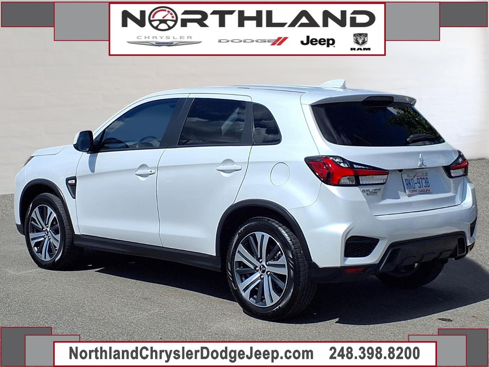 Used 2024  Mitsubishi S image 2
