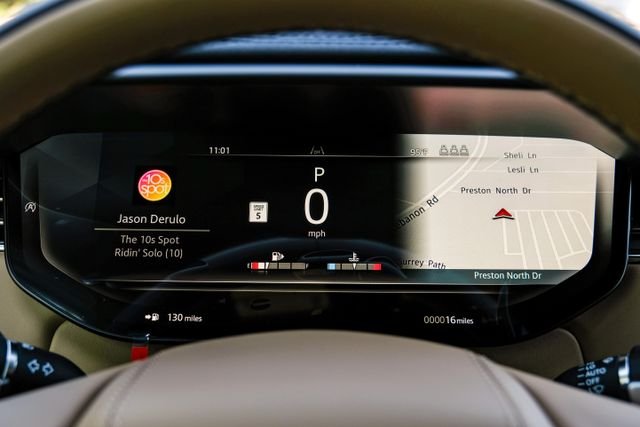 New 2026  Land Rover Dynamic SE image 23