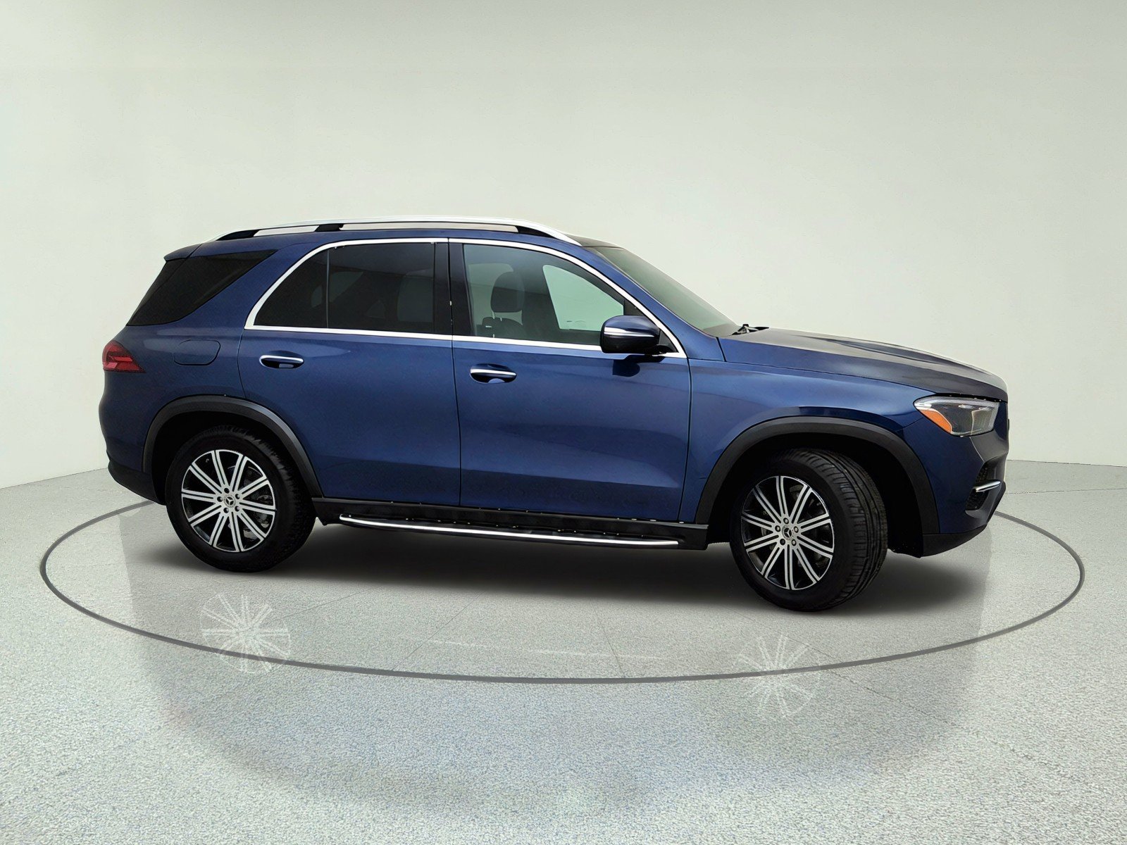 Certified Used 2026 Twilight Blue Metallic Mercedes-Benz GLE 350 image 6