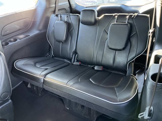 Used 2025 Black Chrysler Limited image 17