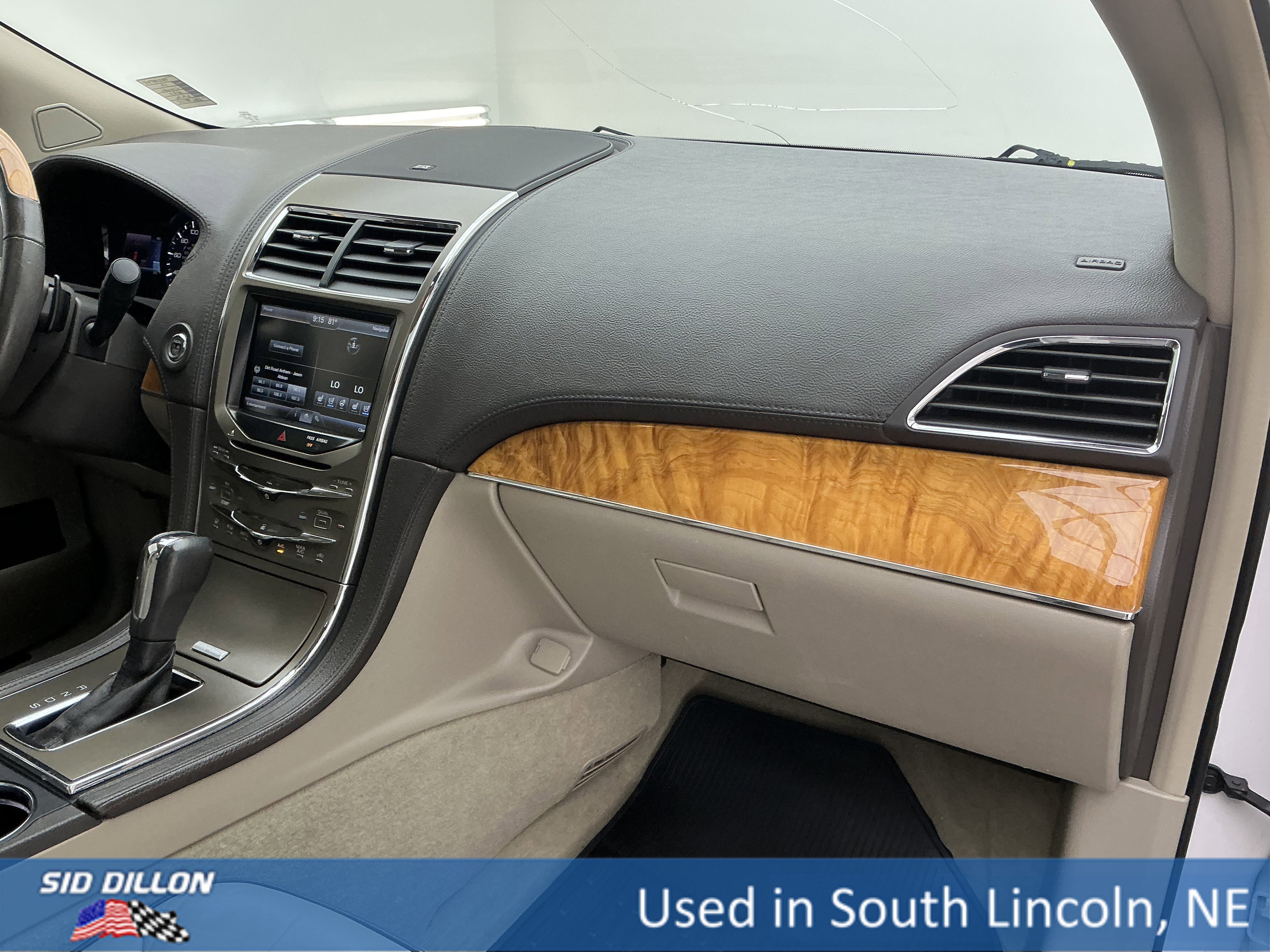 Used 2013  Lincoln  image 23