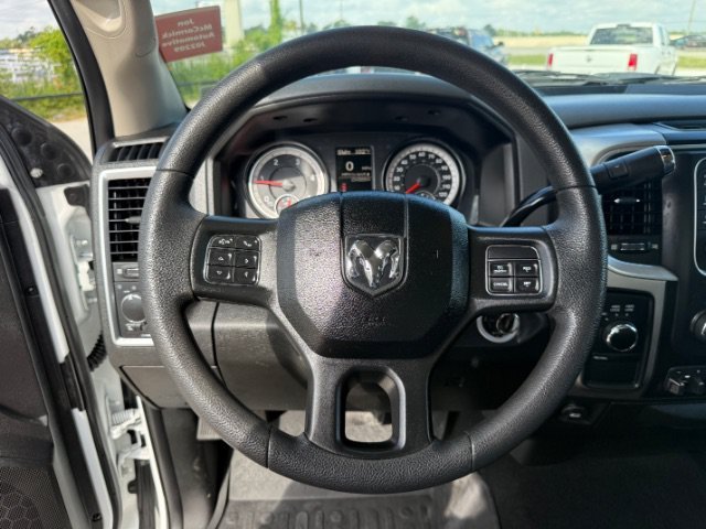 Used 2018 Bright White Clearcoat Ram SLT image 19