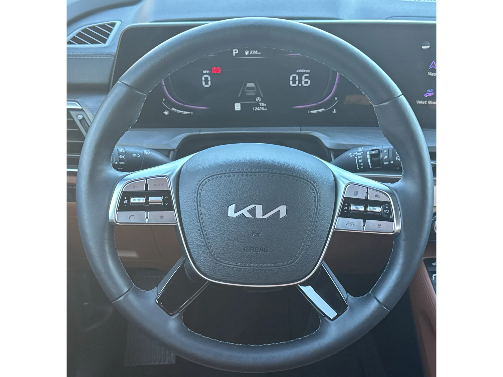 Used 2025 Jungle Green Kia EX X-Line image 13