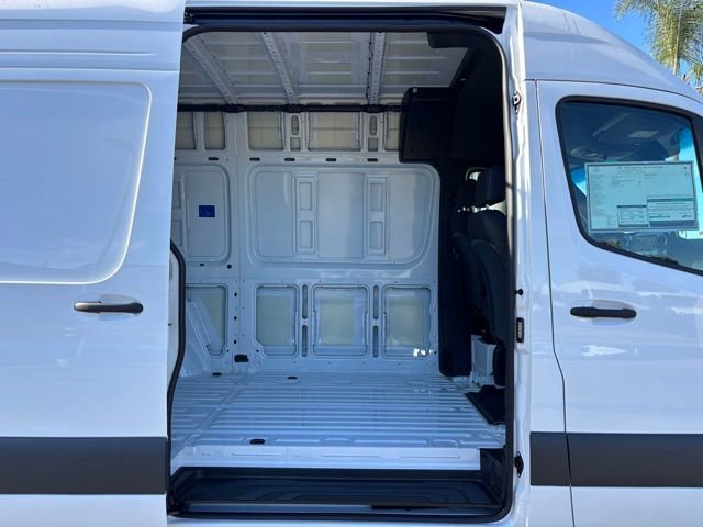 New 2026 Arctic White Mercedes-Benz Cargo 144 WB image 53