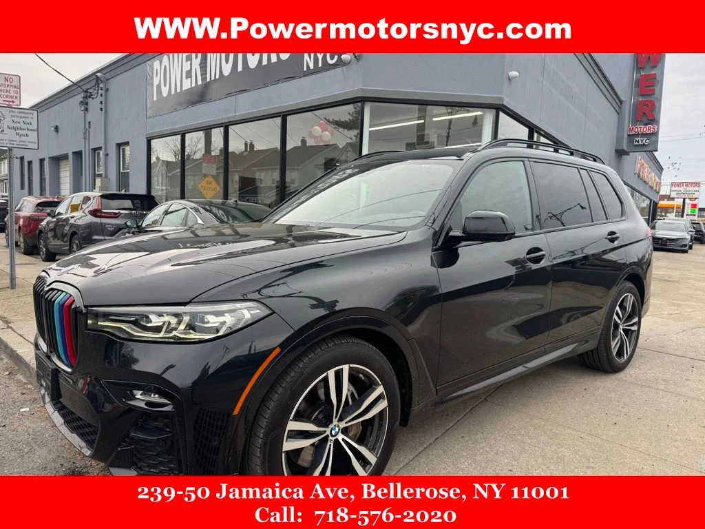 2022 BMW X7 xDrive40i's photo