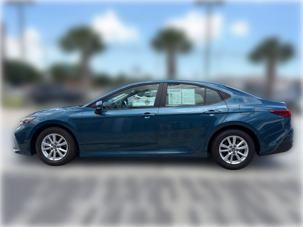 Used 2025 Ocean Gem Toyota LE image 4