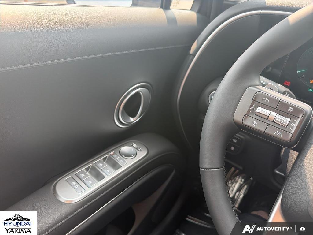 New 2026 Ecotronic Gray Pearl Hyundai SEL 7P image 17