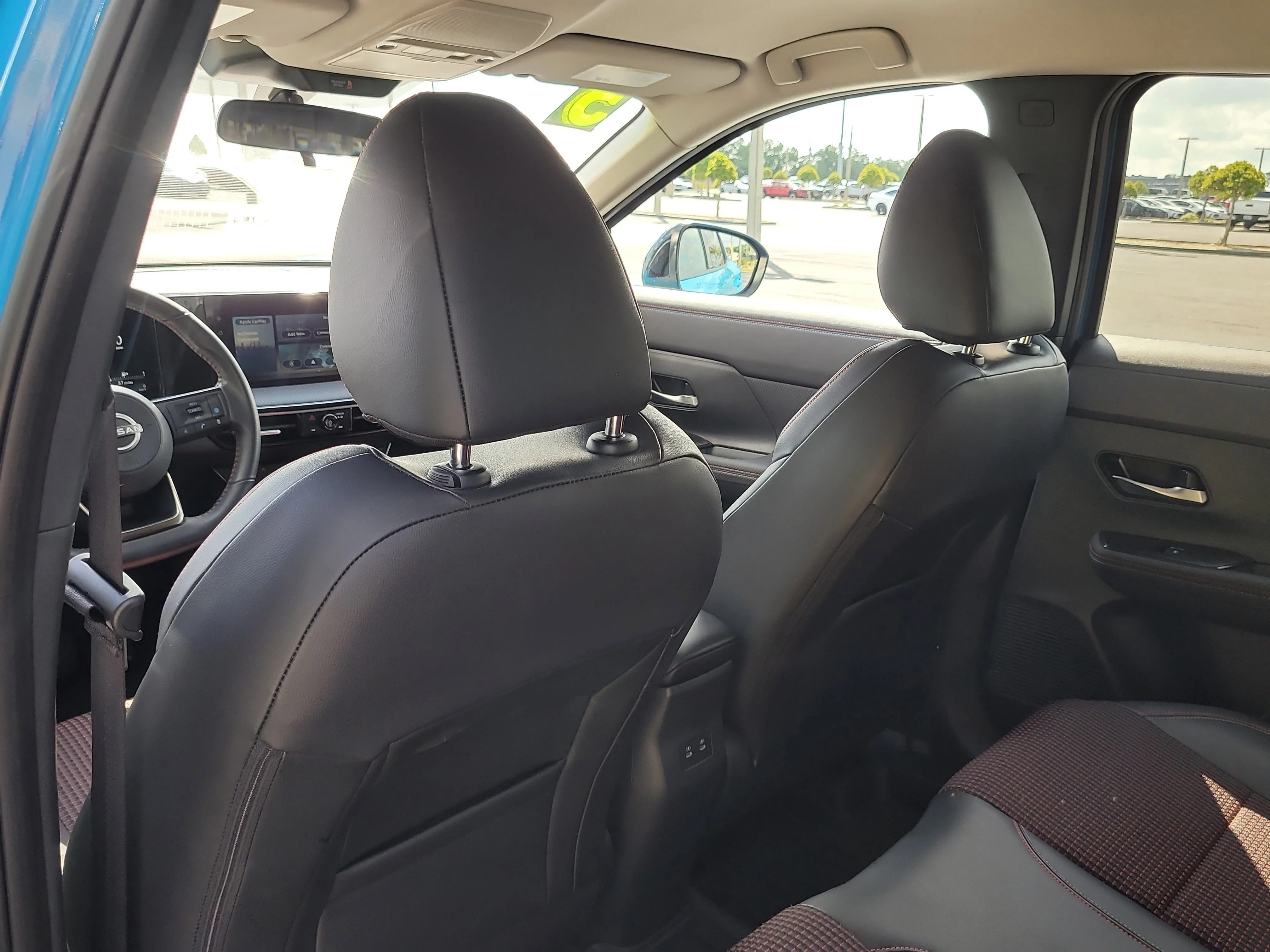 Used 2025 Arctic Ice Blue Metallic/Super Black Nissan SR image 13