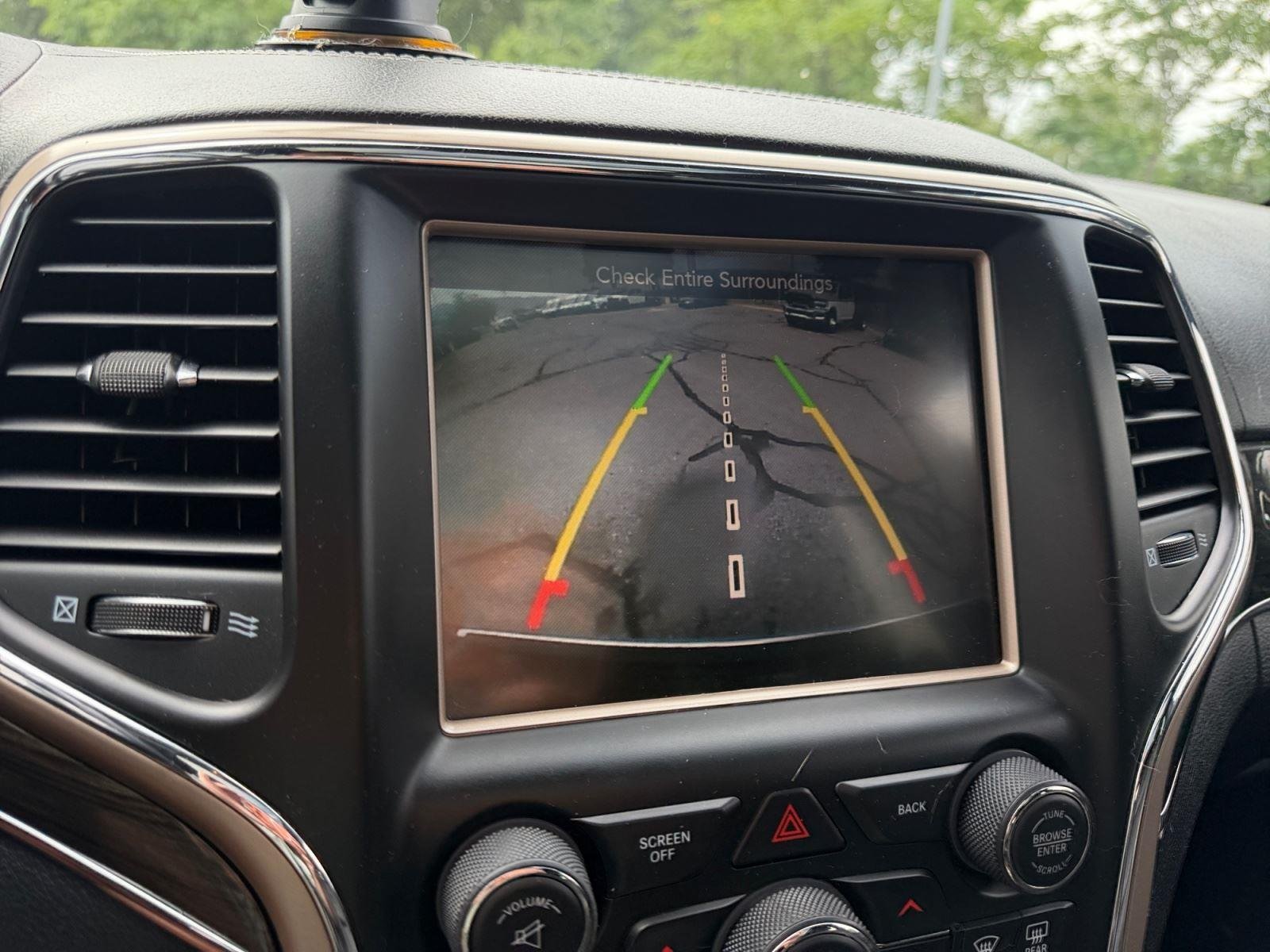 Used 2015 Brilliant Black Crystal Pearlcoat Jeep Overland image 22