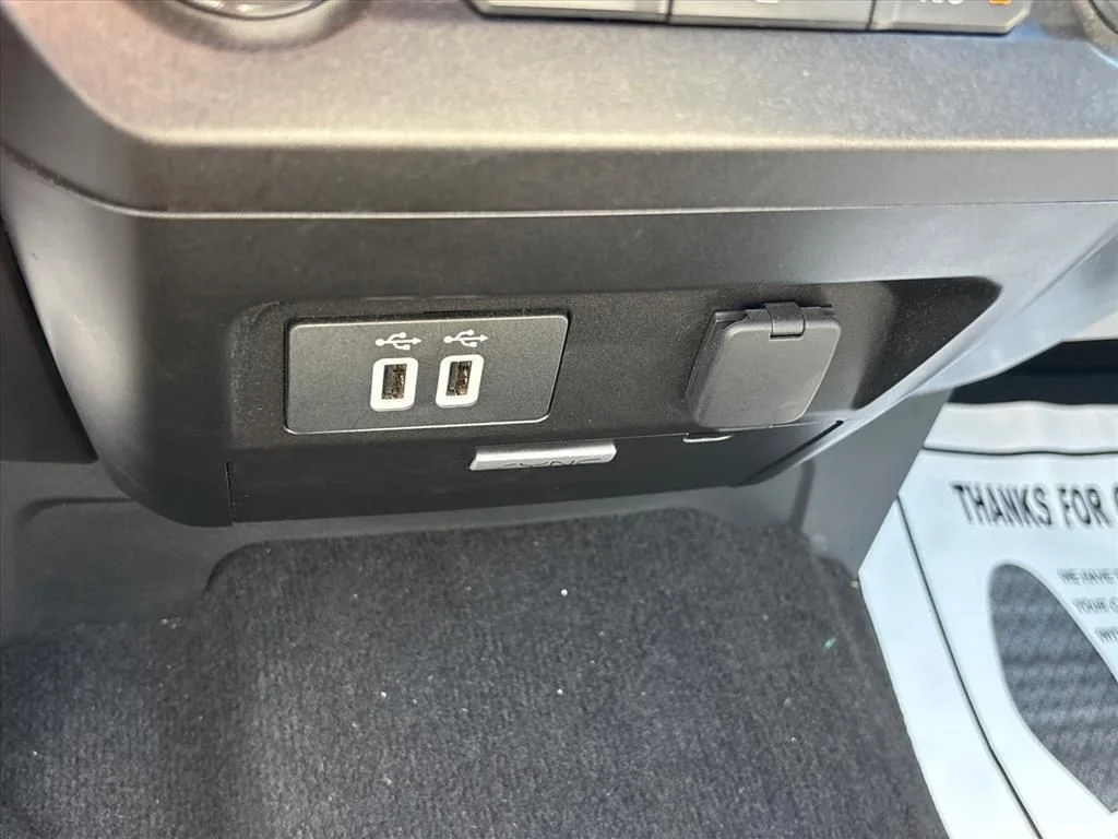 Used 2018 Black Ford XLT image 35