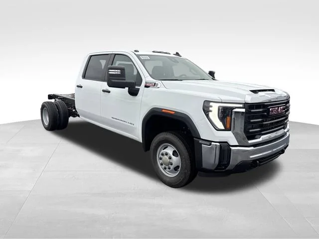 New 2026 Summit White GMC Pro image 7