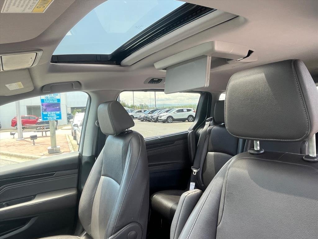 2023 Honda Odyssey Touring - Photo 8