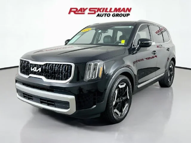 Used 2024 Black Kia EX image 3