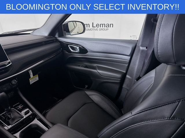 New 2026 Bright White Clear-Coat Exterior Paint Jeep Limited image 21