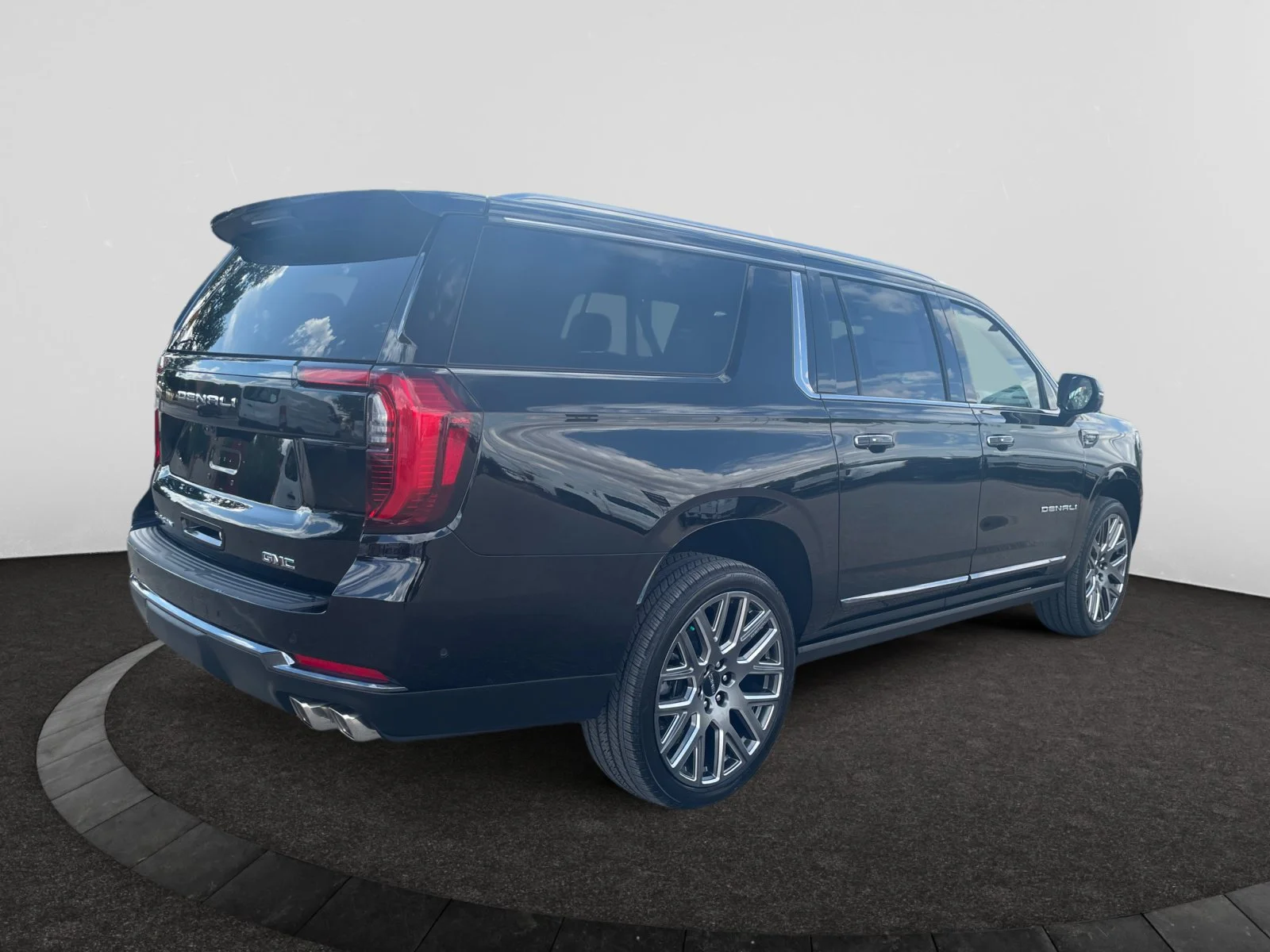 New 2026 Onyx Black GMC Denali Ultimate image 5
